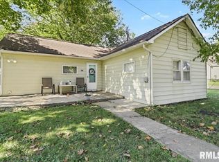 303 N Jackson St, New Berlin, IL 62670