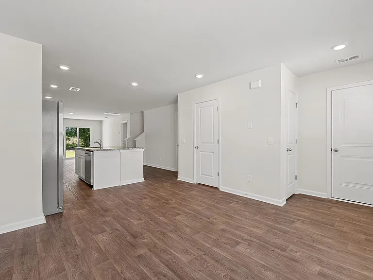 114 Haventree Ct — Photo 15
