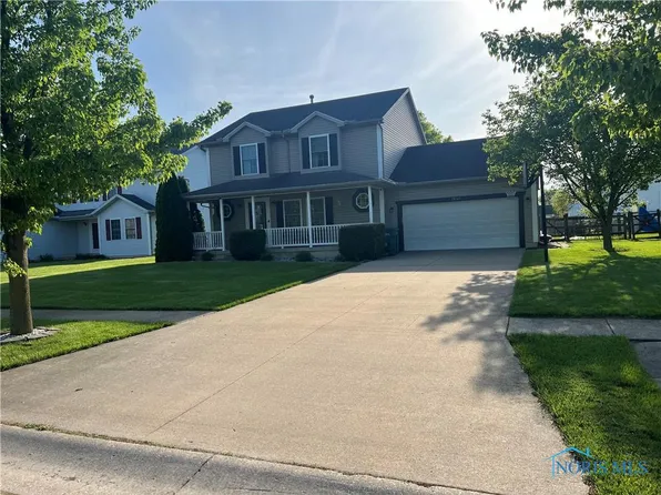 28145 Blue Grass Dr, Walbridge, OH 43465