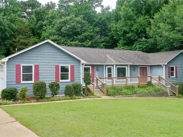 1812 Oak Bowery, Troy, AL 36081