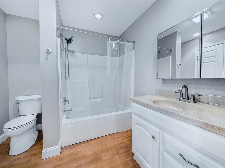 5 Comet Ct — Photo 21