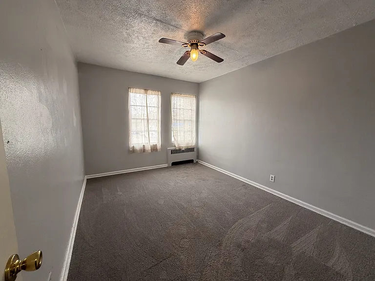 417 N Dixie Way #2 — Photo 5