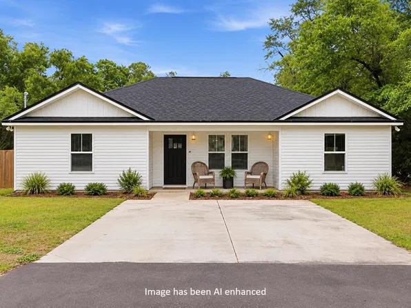 17 Duane Dr, Crawfordville, FL 32327