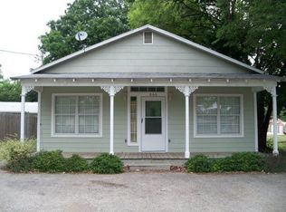 940 Zunker St, Seguin, TX 78155