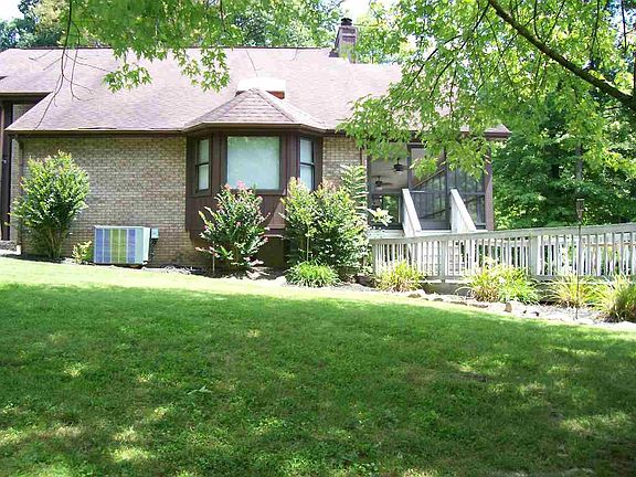 4th image of 1 Dogwood Ln