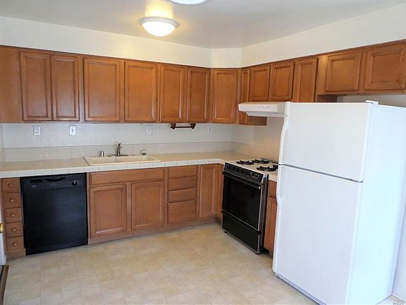 3rd image of 3009 Avon Ln