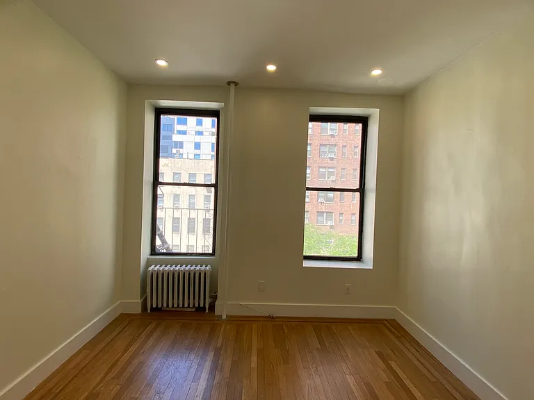 448 W 57th St #4B — Photo 4