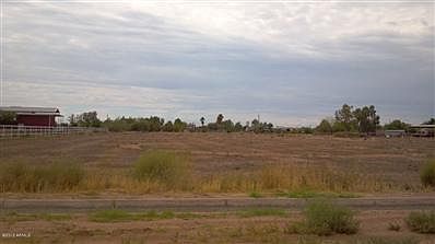 2nd image of 41888 N Roadrunner Rd