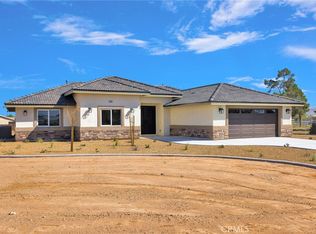 21960 Ramona Ave, Apple Valley, CA 92307