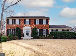 8310 Riverside Rd, Alexandria, VA 22308