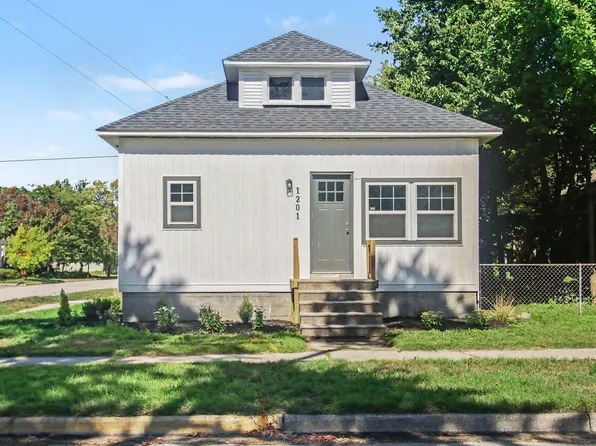 1201 Slayton Ave, Grand Haven, MI 49417