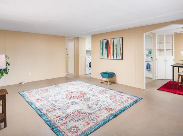 221 N El Camino Real Spc 60, Oceanside, CA 92058