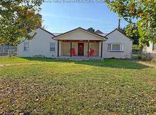 2413 Monroe Ave, Saint Albans, WV 25177