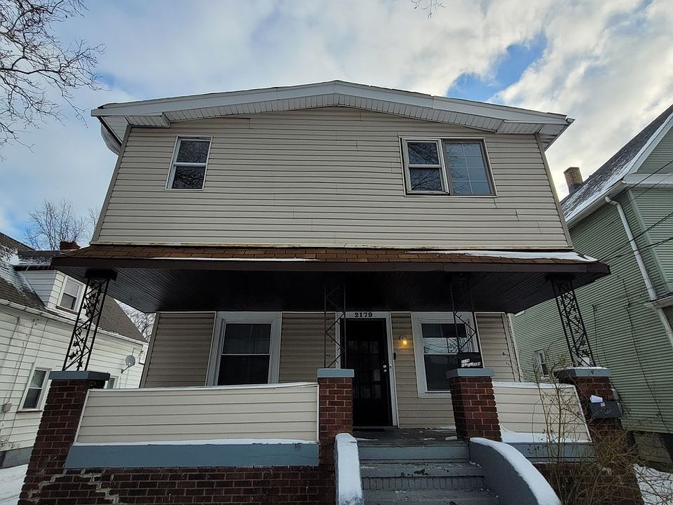 1st image of 2179 W 106th St