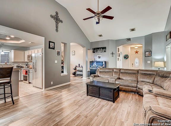 5th image of 6619 Pecan Acres Dr