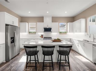 1423 W Cara Dr, Anaheim, CA 92805