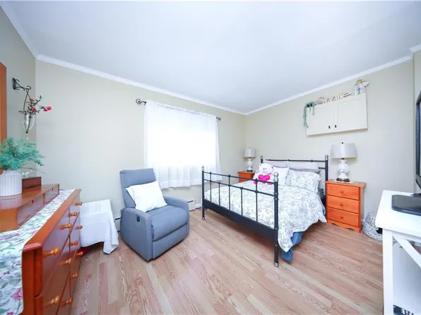 1936 East 37th Street image 14 of 25