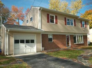 1285 Barkley Pl S, North Brunswick, NJ 08902