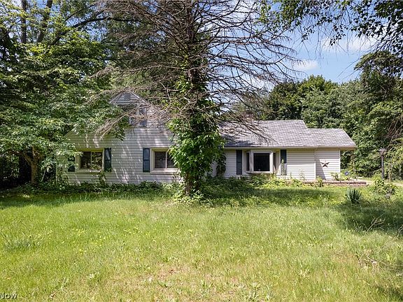 4th image of 1219 Midland Ave