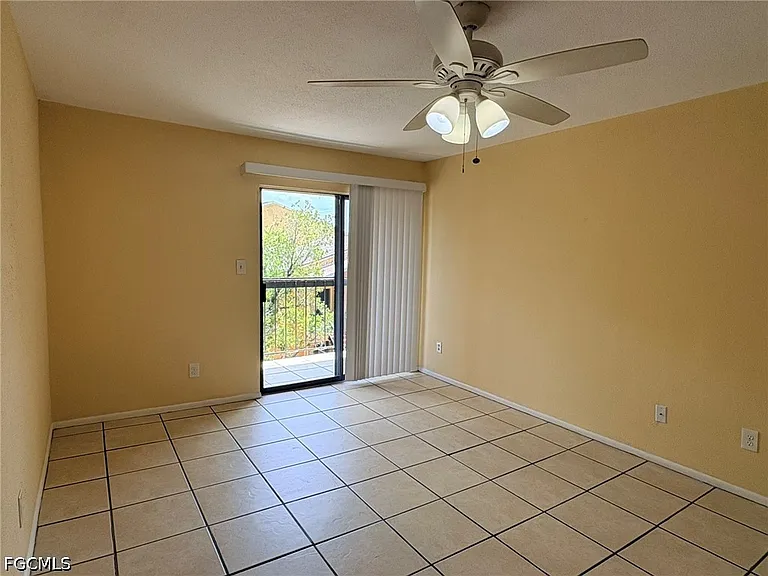 2905 Winkler Ave #719 — Photo 5