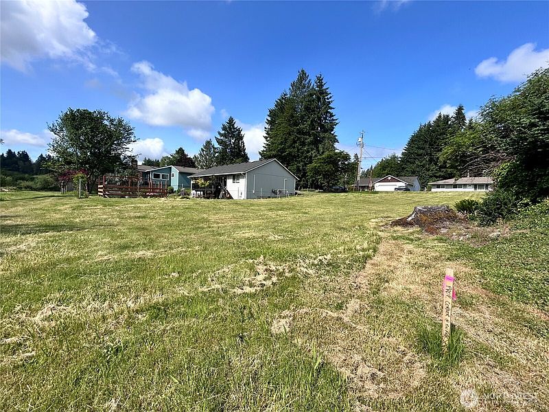4th image of 12122 Scott Creek Loop SW