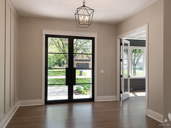 3rd image of 246 Holmes Ave