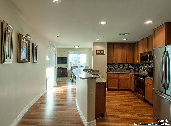 5th image of 215 Center St #406