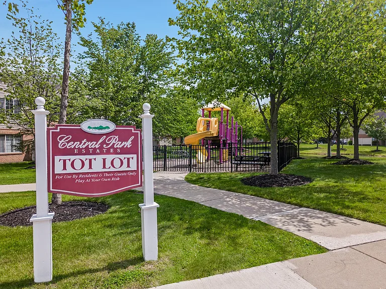 Central Park Estates — Photo 34