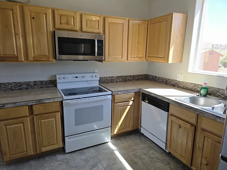 40624 N Old Stage Rd — Photo 46