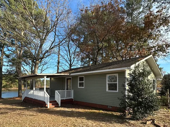 1001 Sampson Acres Drive, Clinton, NC 28328