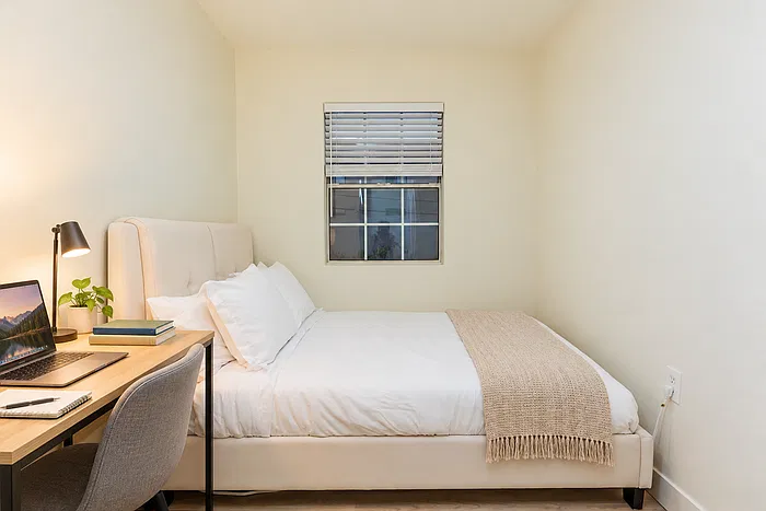 1 bed, 1.0 bath, $1,000 — Photo 2