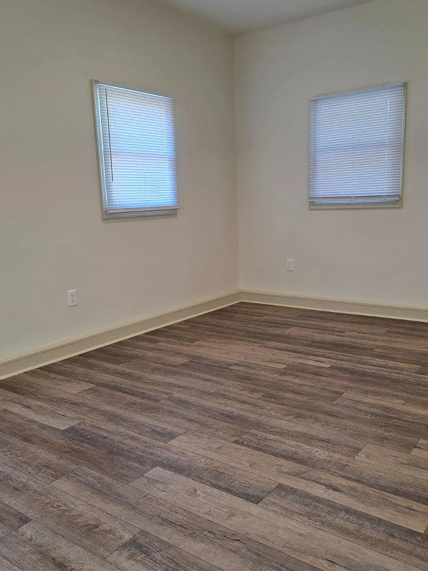 3 bed, 1.5 bath, 1728 sqft, $2,250 — Photo 3