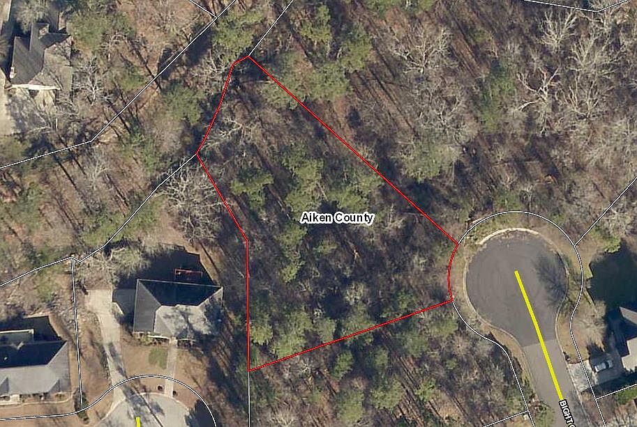 2nd image of 304 Bight Ct