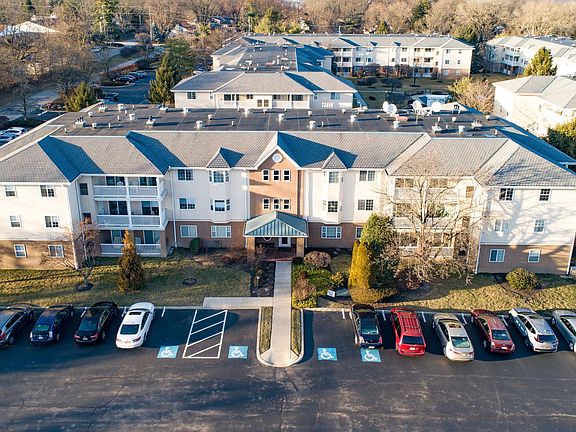 2nd image of 507 Paoli Pointe Dr #507G