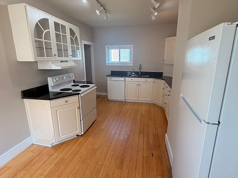 6 Green Ct — Photo 3
