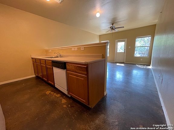 4th image of 10619 Mathom Lndg APT 3