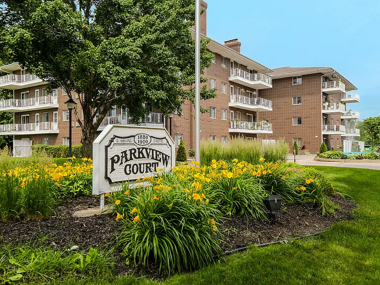Parkview Court — Photo 47