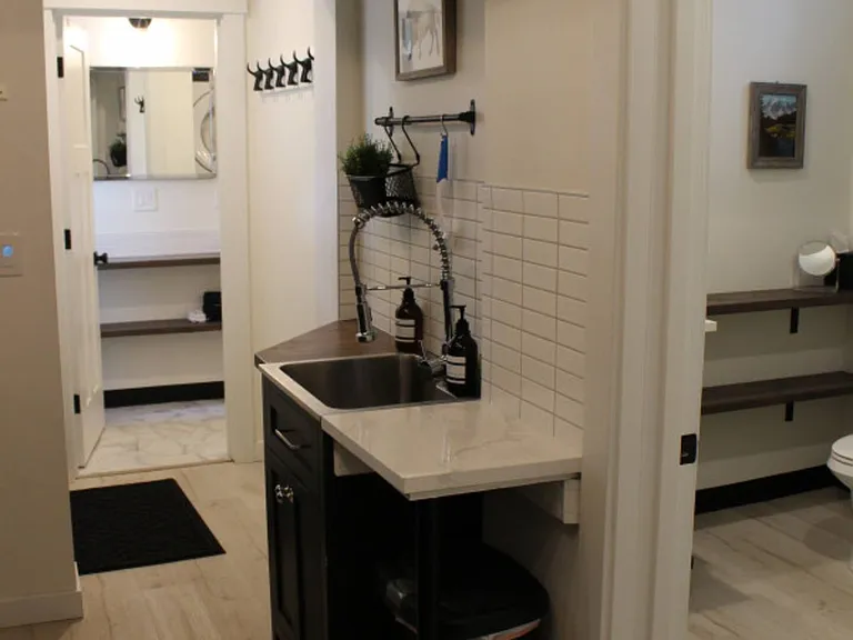 1001 N Columbia St #2 — Photo 16