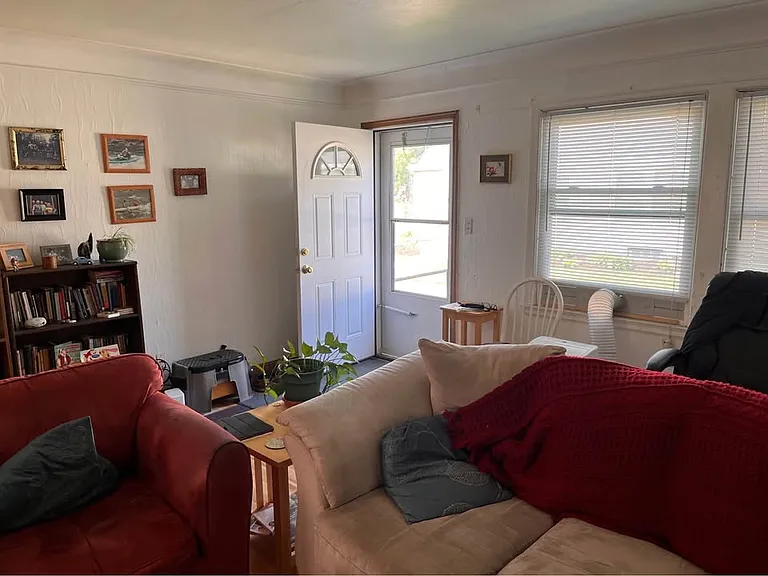 1491 Larpenteur Ave W #2 — Photo 2