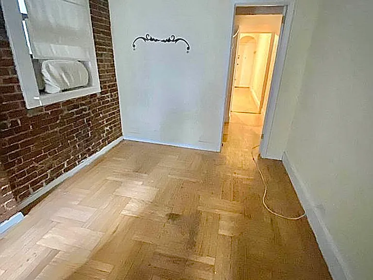 41 W 64th St #5C — Photo 8