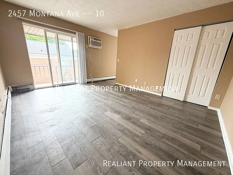 2457 Montana Ave #10 — Photo 2