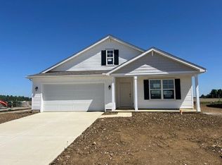 13 Walnut Mill Way, Ashville, OH 43103