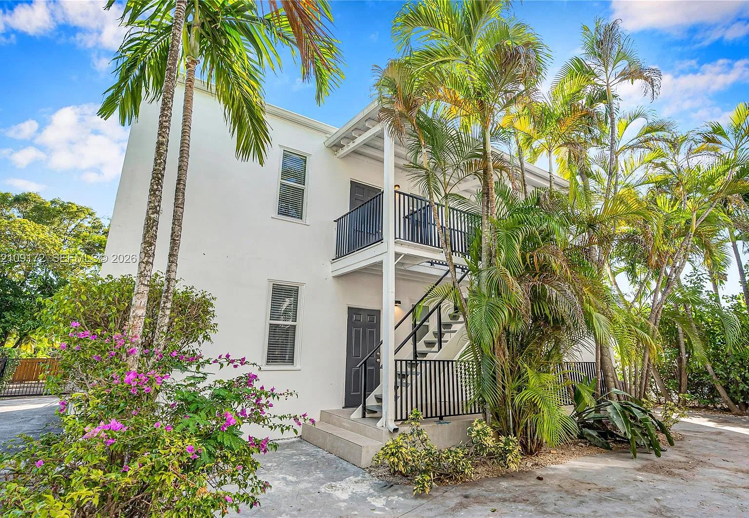Shorecrest — Photo 1