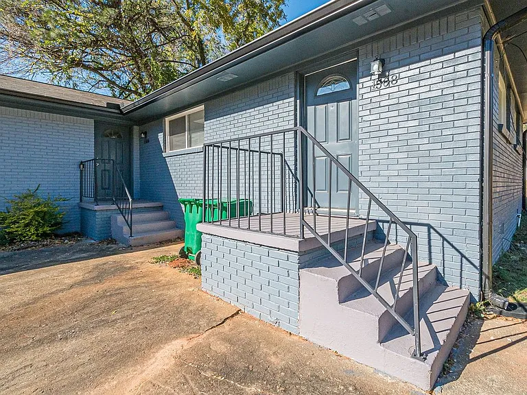 1506 Janmar Dr — Photo 21