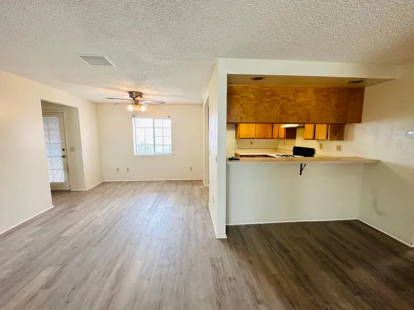 20296 Zuni Rd APT 2, Apple Valley, CA 92307