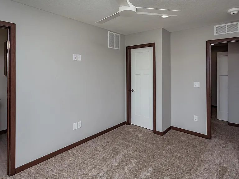 303 NW Manchester Blvd — Photo 10