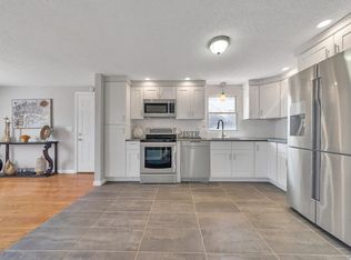 25 Driftwood Rd, Springfield, MA 01128