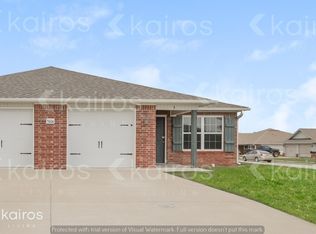 5000 E Thomas St #B, Siloam Springs, AR 72761