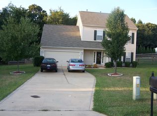 122 Hartine Ct, Mooresville, NC 28115