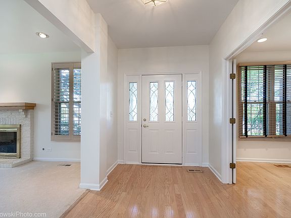 4th image of 106 Bucknel Ct